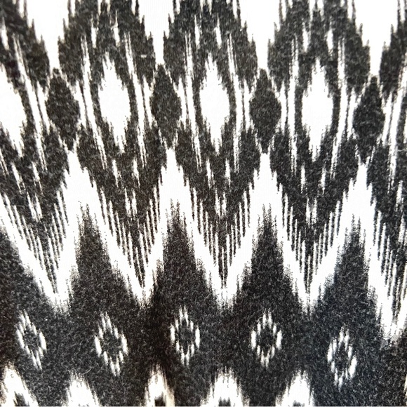 Faith and Joy Black and White Graphic Tie Front Blouse - Picture 3 of 7